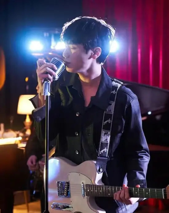 The Vish member Lee Doha