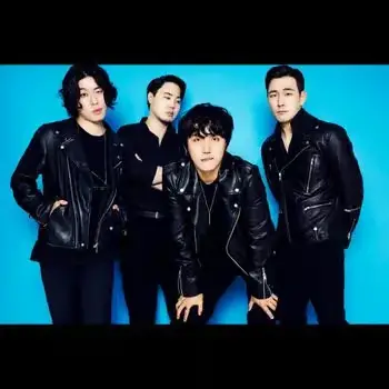 TILDE members are Mandoochaplin, Laser, Jikwang Bae, and Kim Peri.