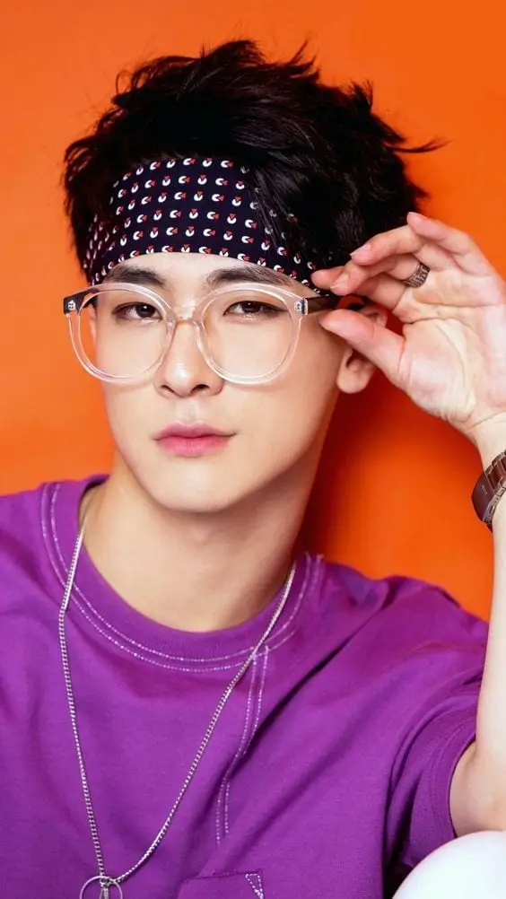 TO.1 (Top of One) member G.L