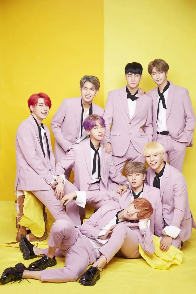 TO.1 (Top of One) members are Curo, Siho, Kyle, Daon, Jun, G.L, Yuchan, and Haru.