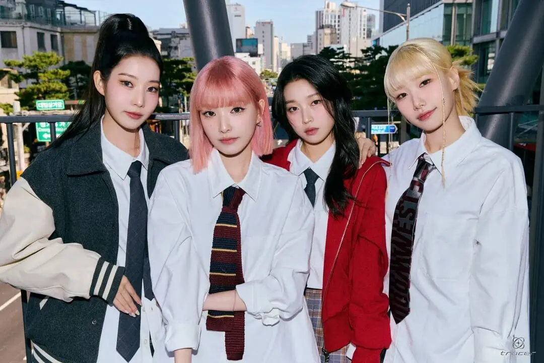 tracer members are Heejin, Soeun, Eunbi, and Sejeong.