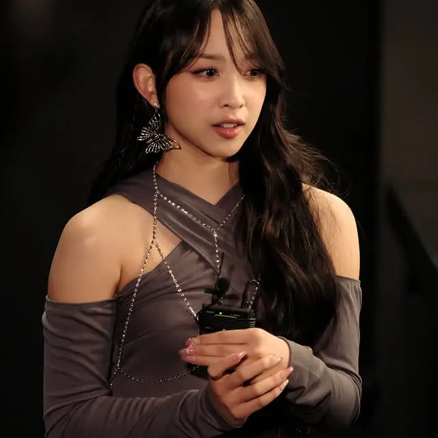 Triple iz member Dita