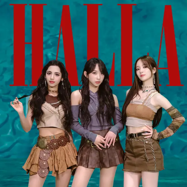 Triple iz members are Dita, E.JI, and Aria.