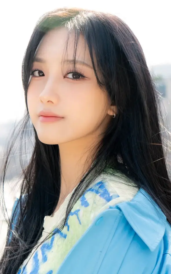 tripleS Glow member Sullin