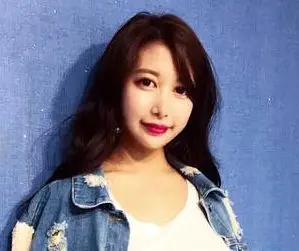 TWEETY former member Aya