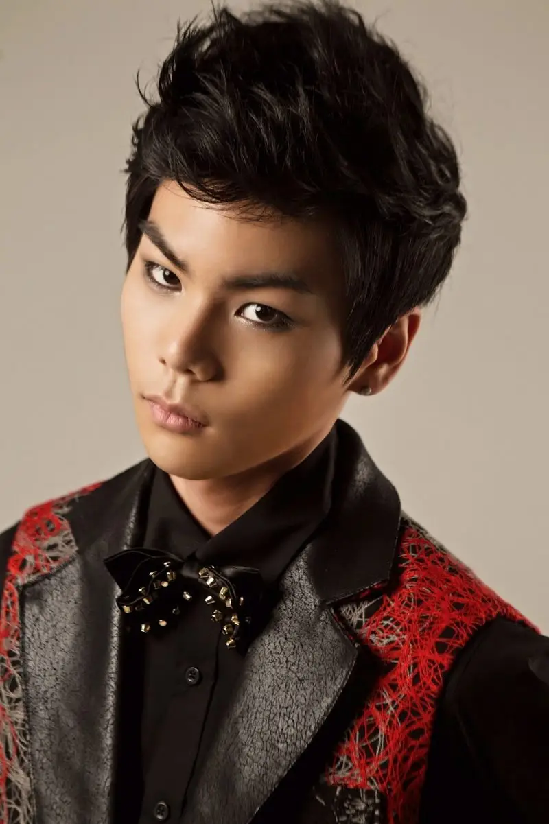 Twi-Light former member Black
