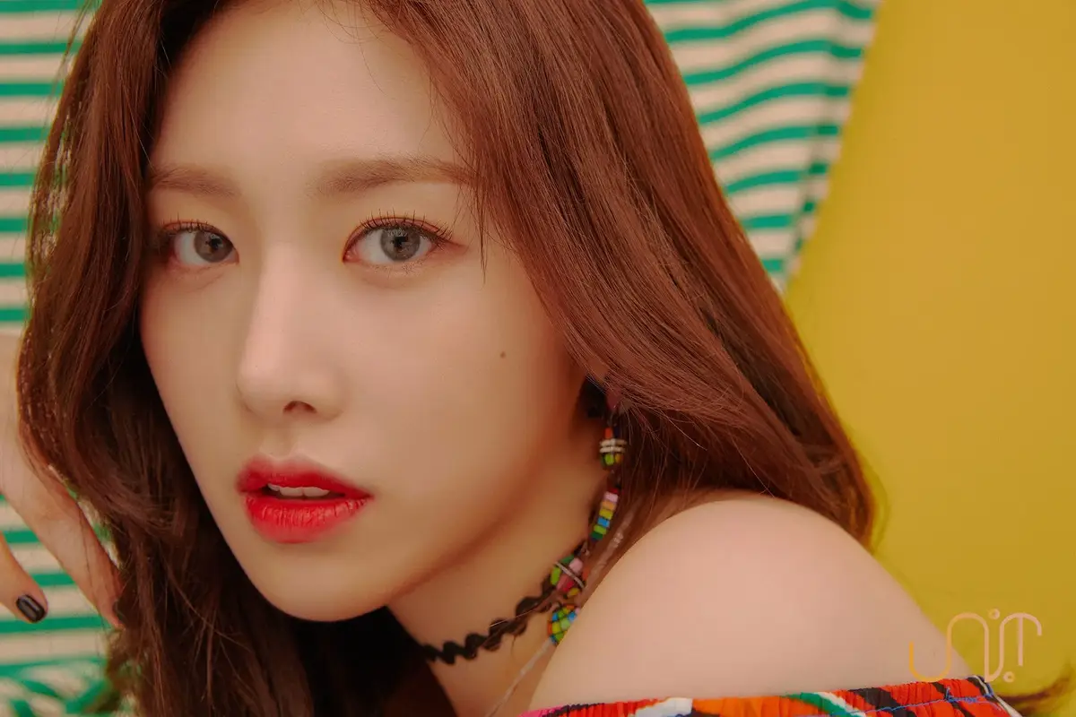 UNI.T member Euijin