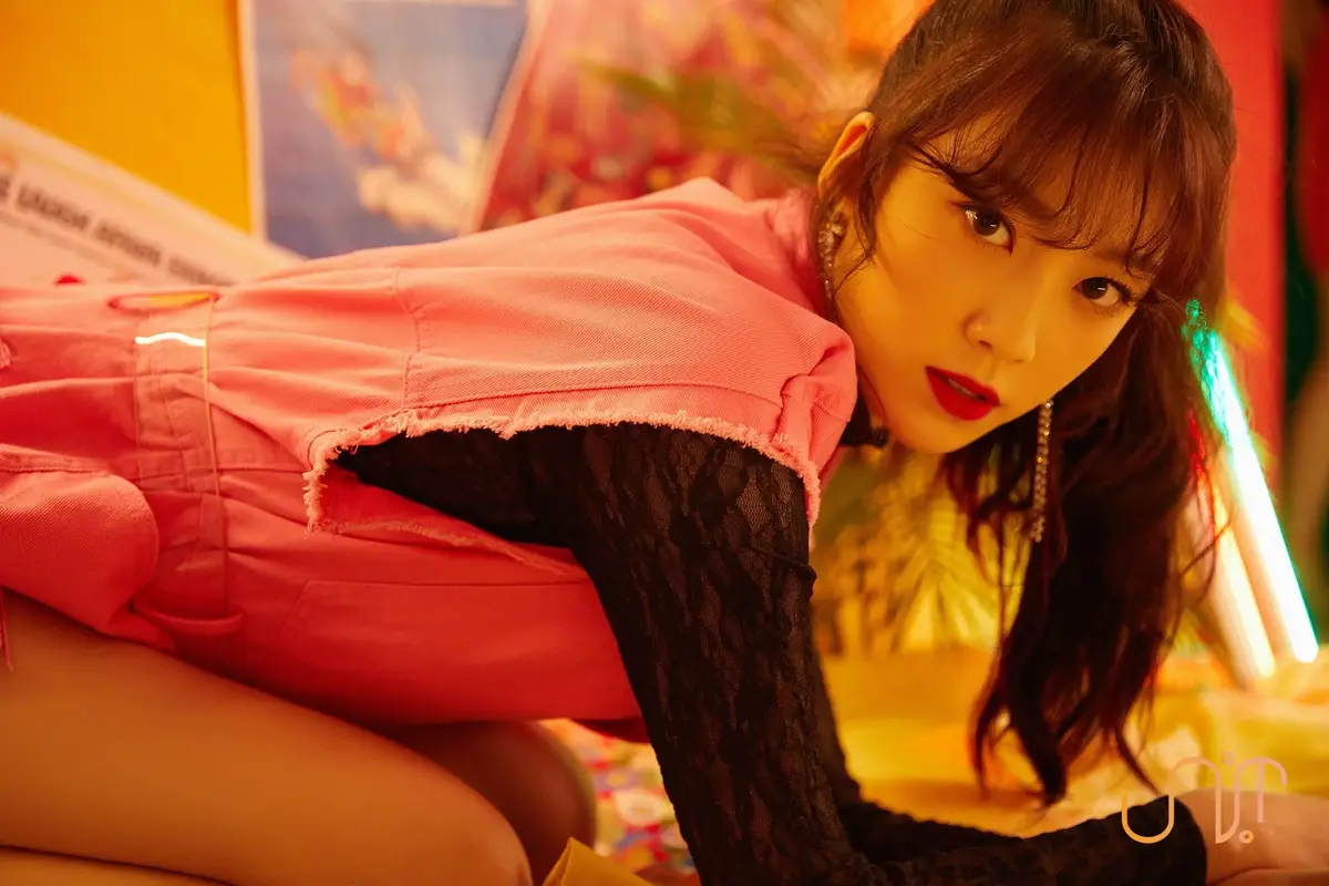 UNI.T member Suji