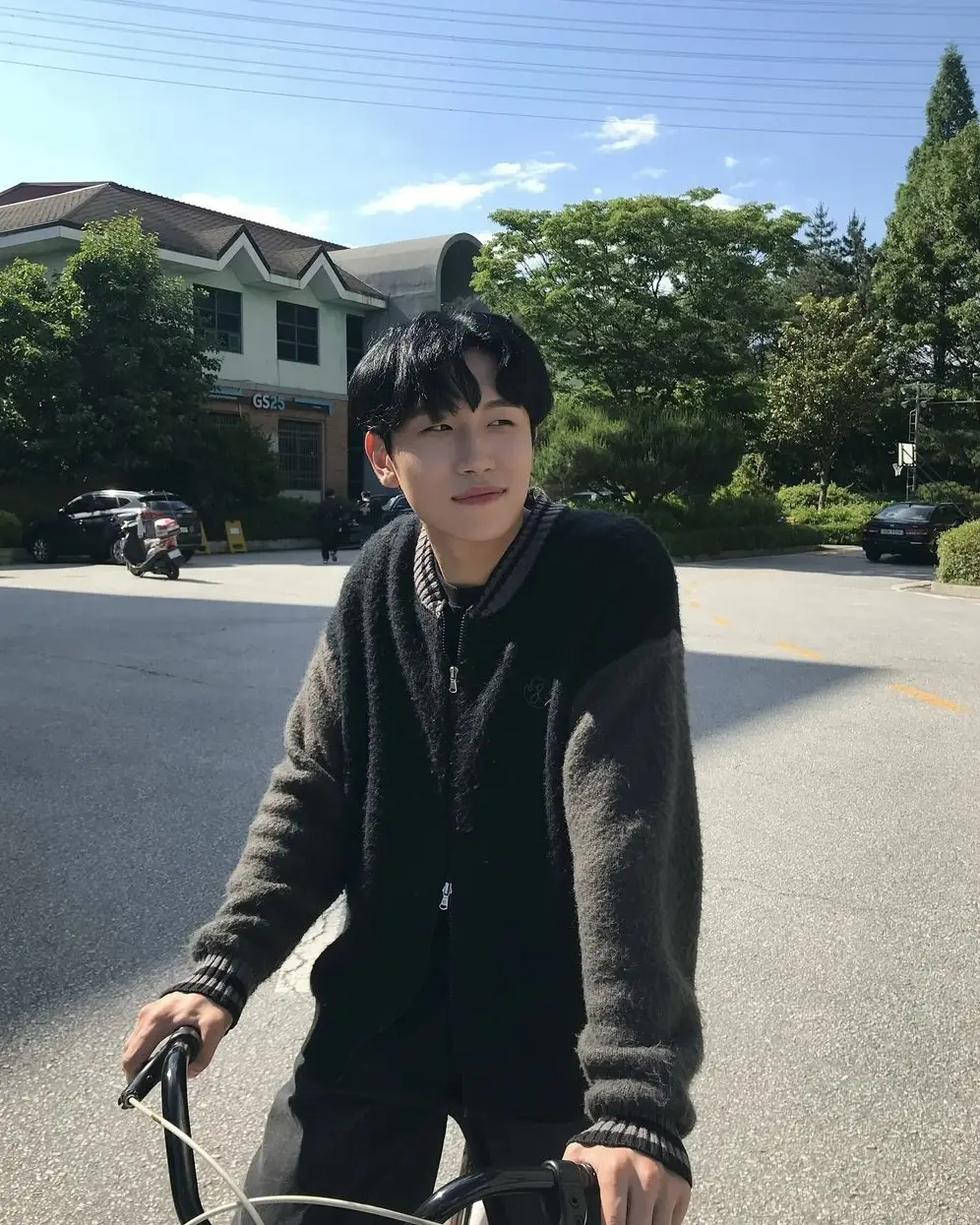 UNIV Members Profile: Full Names, Ages, Heights, Weights and More UNIV member Jaeho