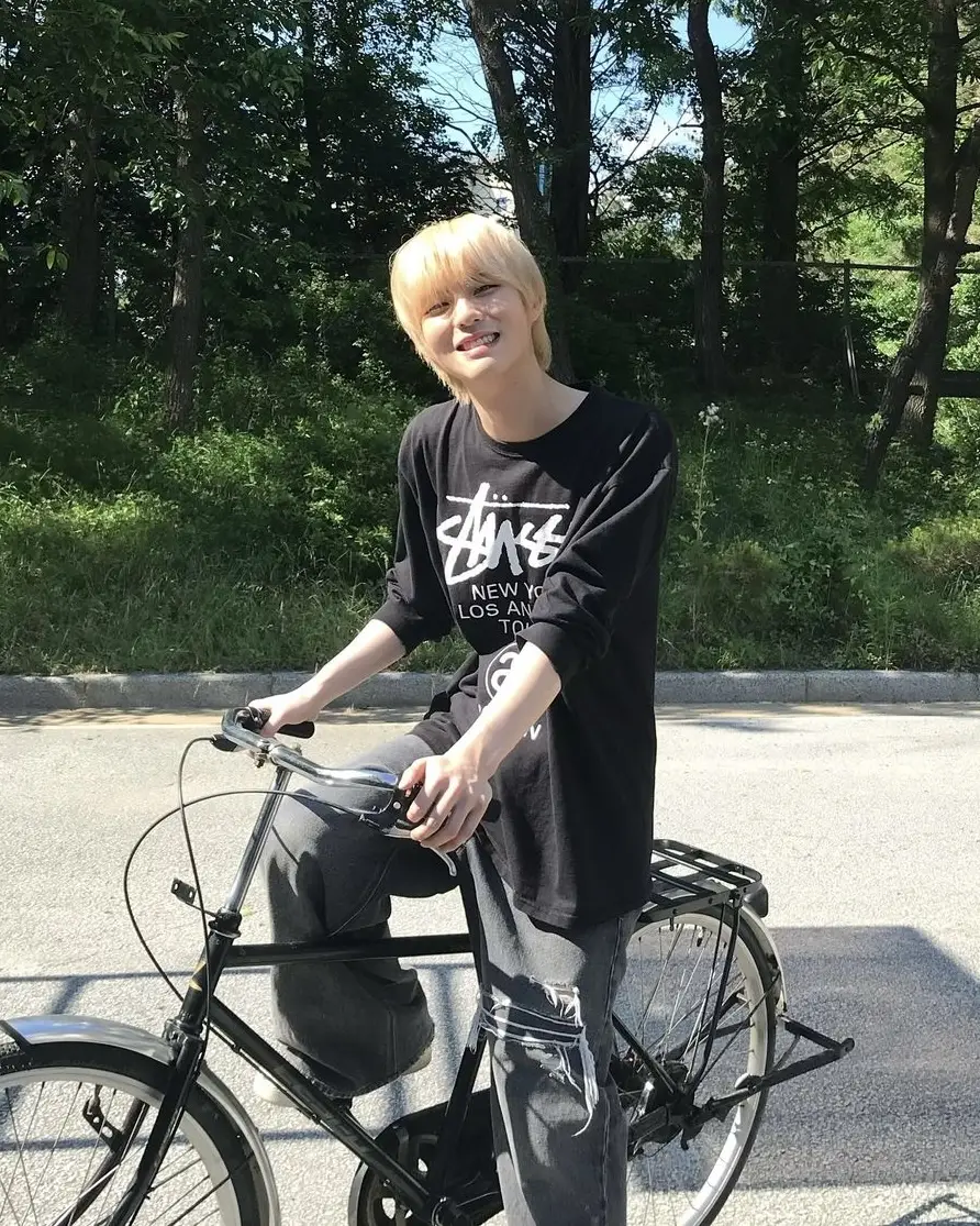 UNIV Members Profile: Full Names, Ages, Heights, Weights and More UNIV member Seungil