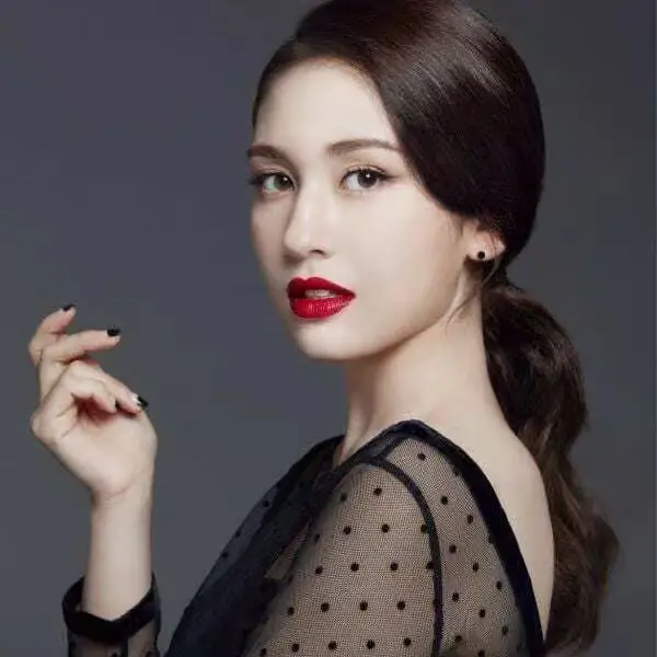 Unnies former member Somi