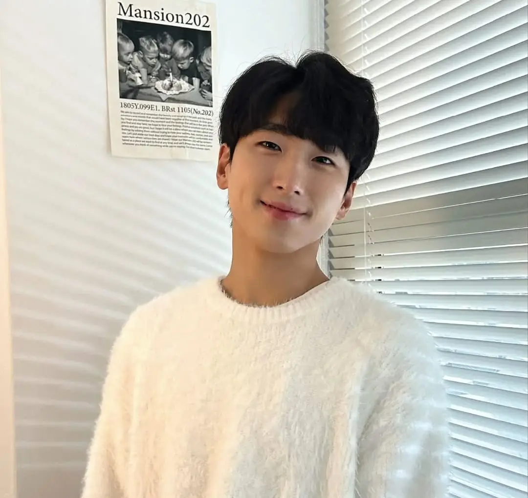 URSA MAJOR member Junhyun