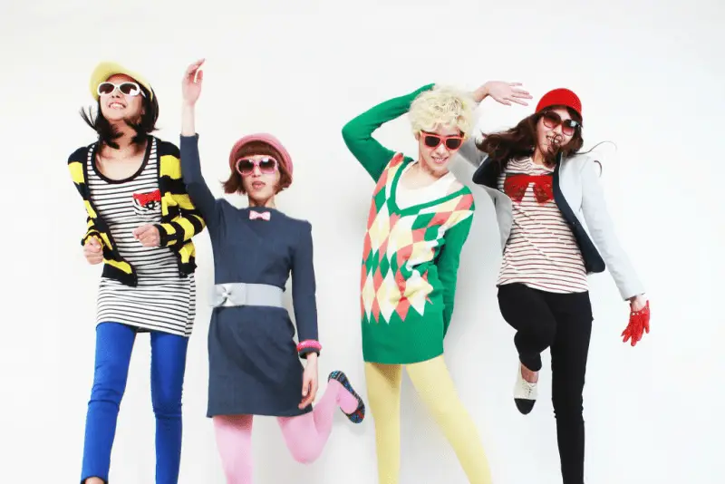 Vanilla Lucy members are Hyera, Jiyeon, Eunhwa, and Sora.