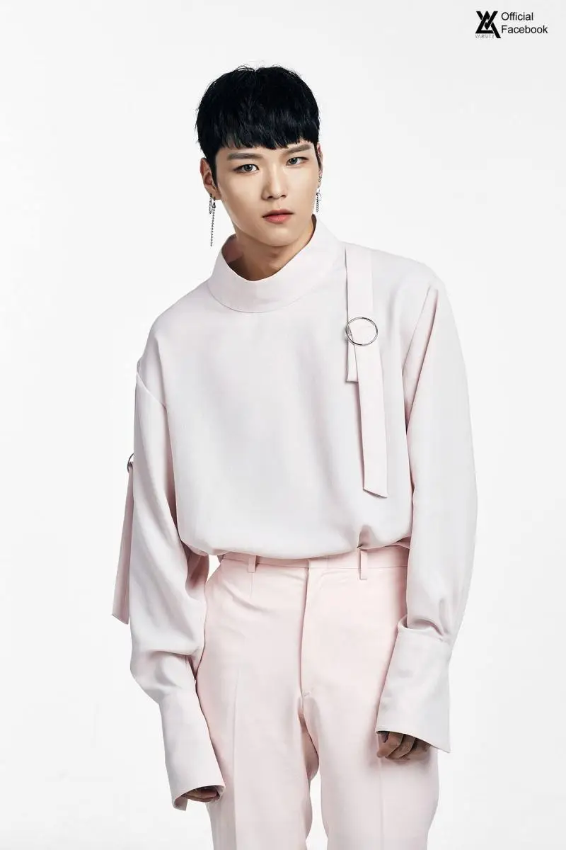 VARSITY former member Junwoo