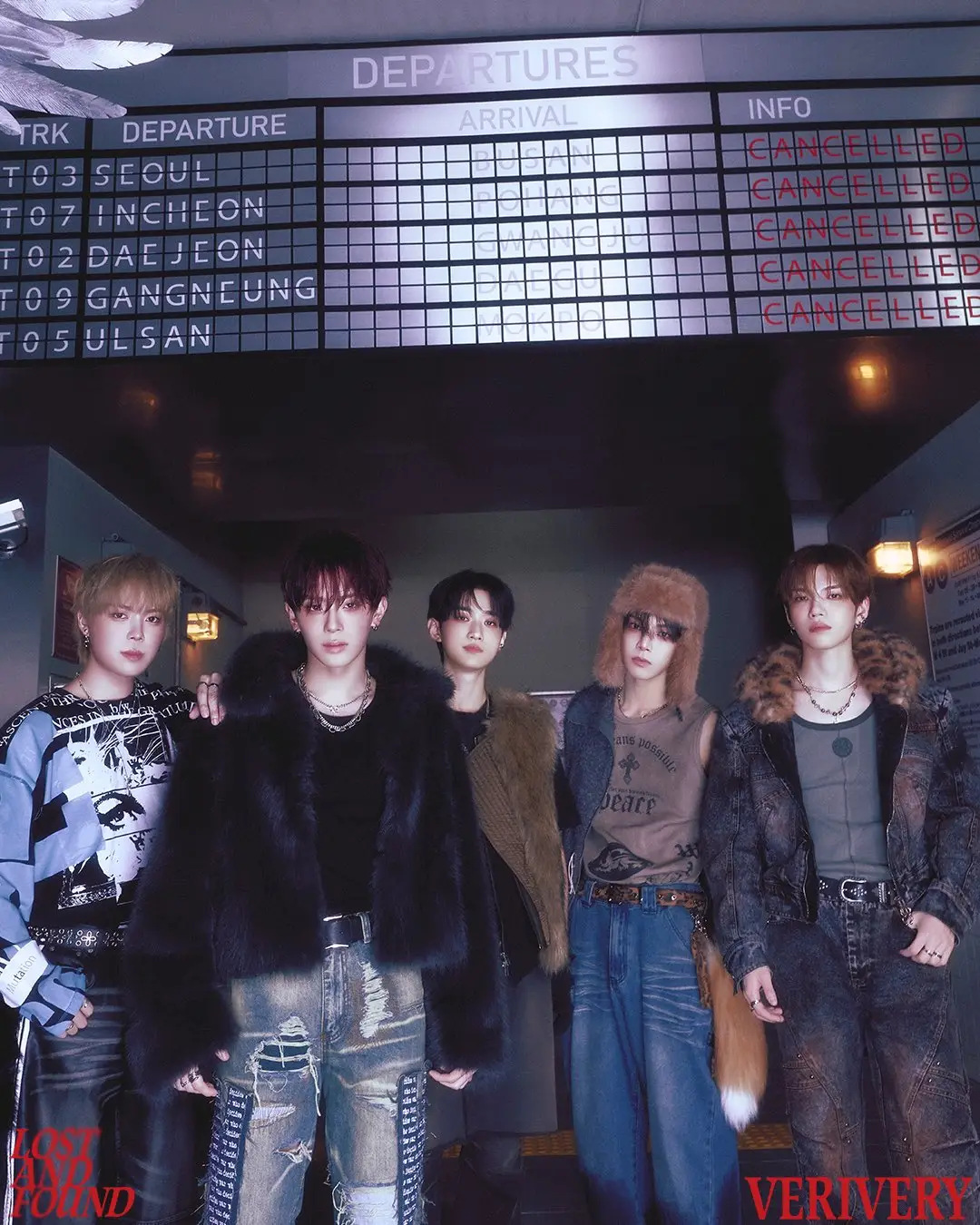 VERIVERY members are Dongheon, Hoyoung, Minchan, Gyehyeon, Yeonho, Yongseung, and Kangmin.