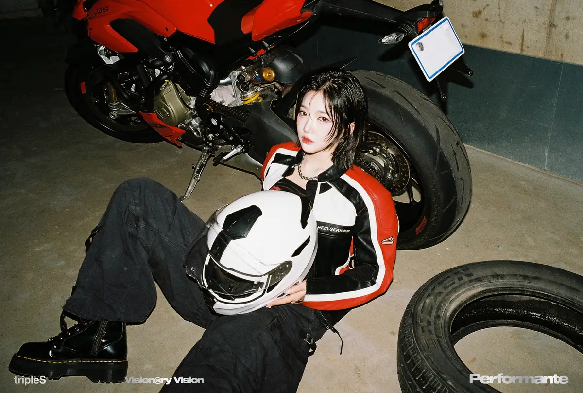 Visionary Vision (tripleS) member Kim YooYeon