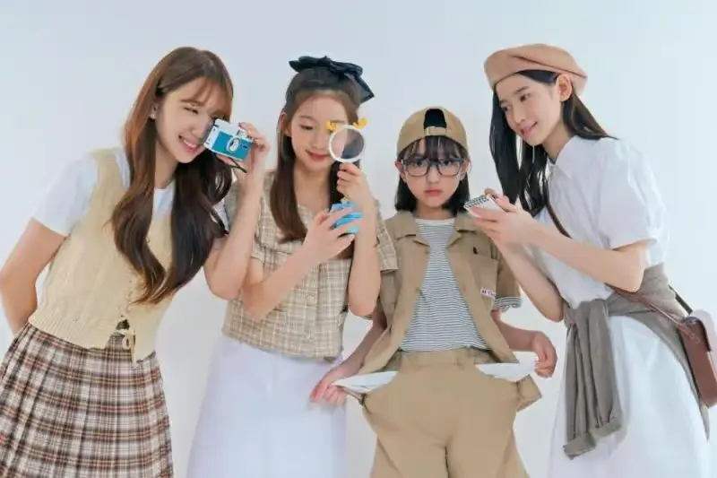 Vitamin members are Naye, Sarang, Siyoon, and Chaemin.
