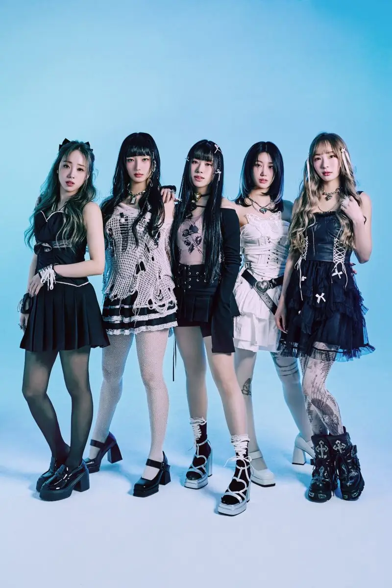 ViV members are Yume, Dana, Nagomi, Tzuling, and Vella.