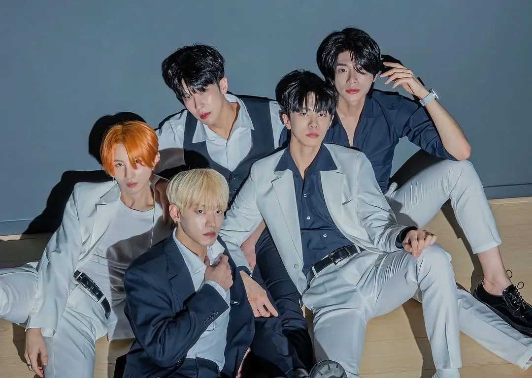 VVS members are Hyosung, Shinhwa, Allan, Minjae, and Taeseok.