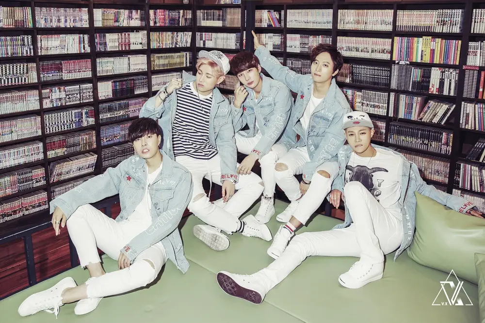 VX members are Jinhwa, Shiyoon, JT, Jeki, and LAE.