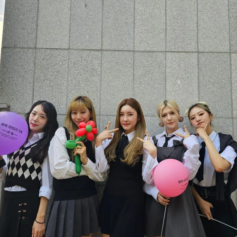WE-SAY members are N/A.