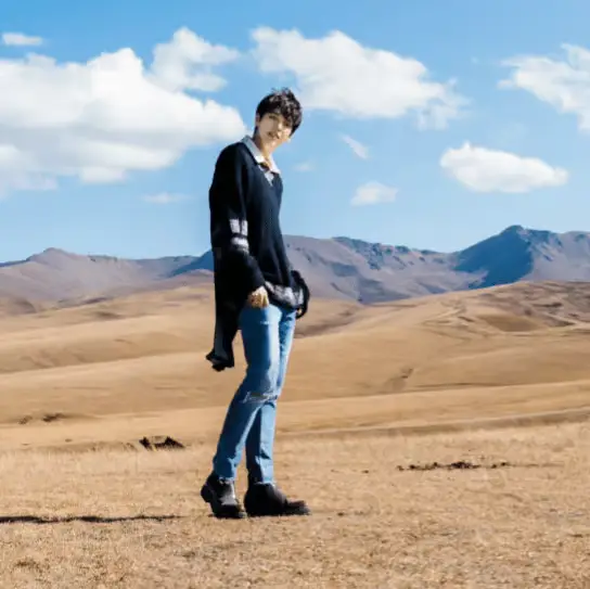 White Ocean member Hyunwoo