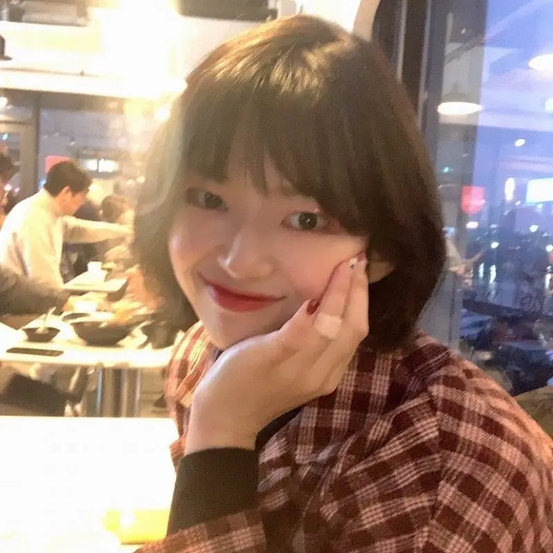 White Witch member Hyeonji