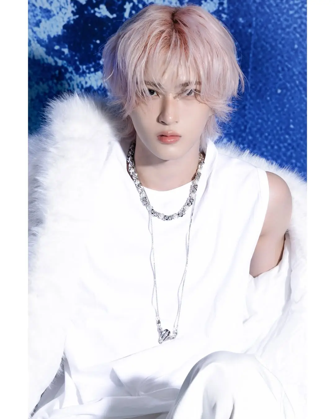 X-UNIT member Leo