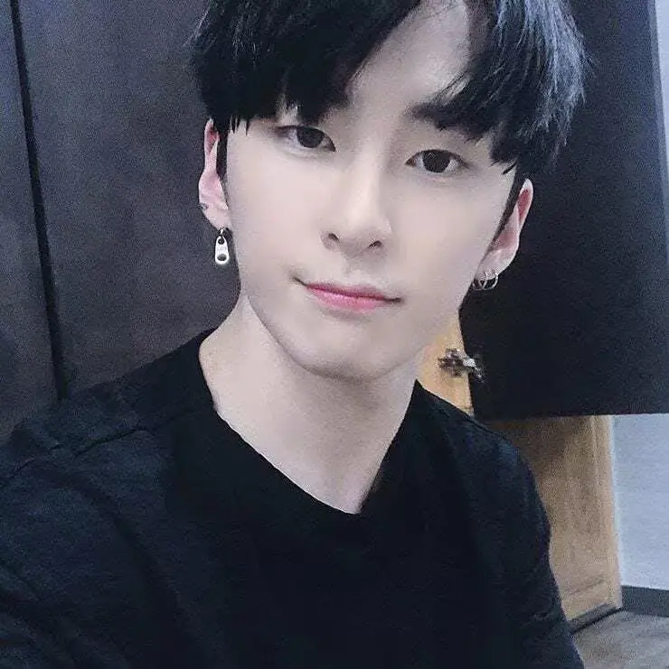 XENEX member Ingon