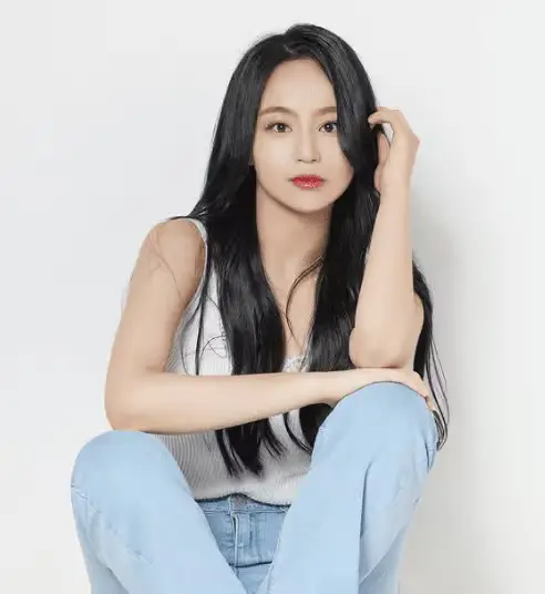 YaYaYa member Kim Jeong