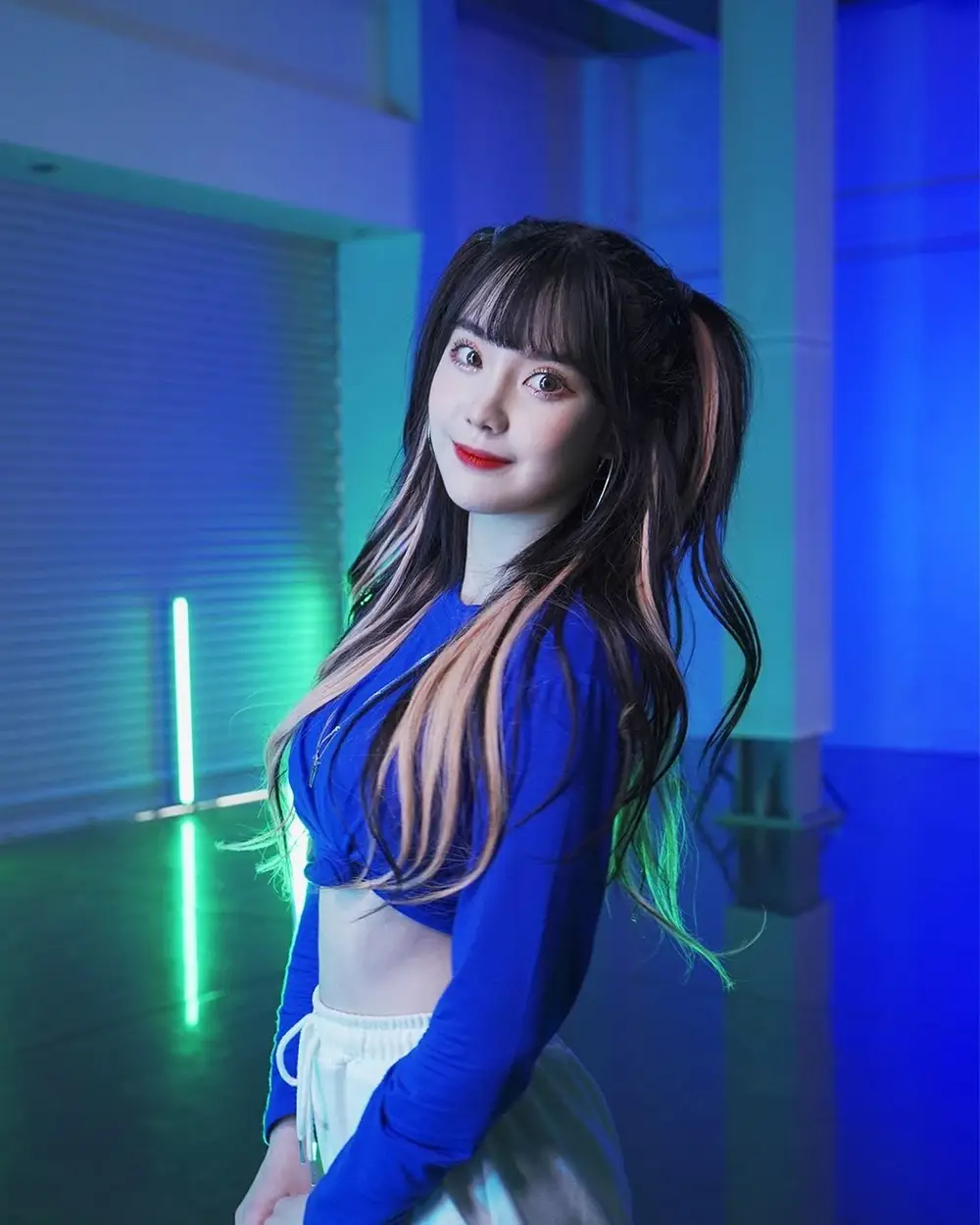 YOURS former member Danbi