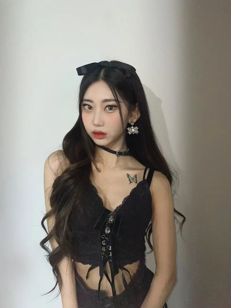 YOURS former member Hanhee