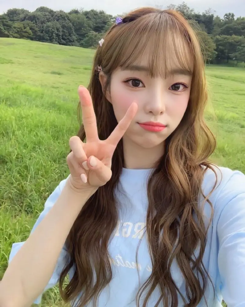 YOURS former member Yebin
