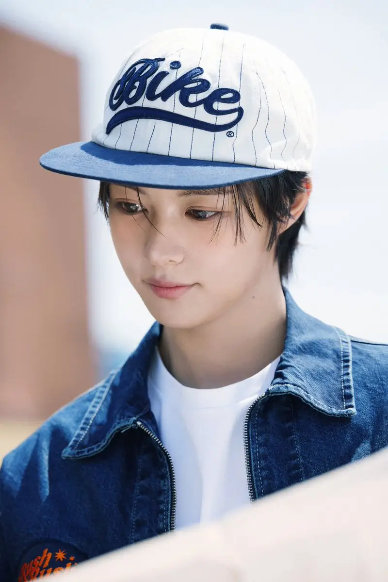 YUHZ Members Profile: Full Names, Ages, Heights, Weights and More YUHZ member Hyo