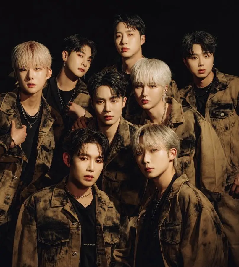 YUMENITY members are Minhyuk, Jun, Hero, Eunyool, Covy, Ssen, Hua, and Daon.
