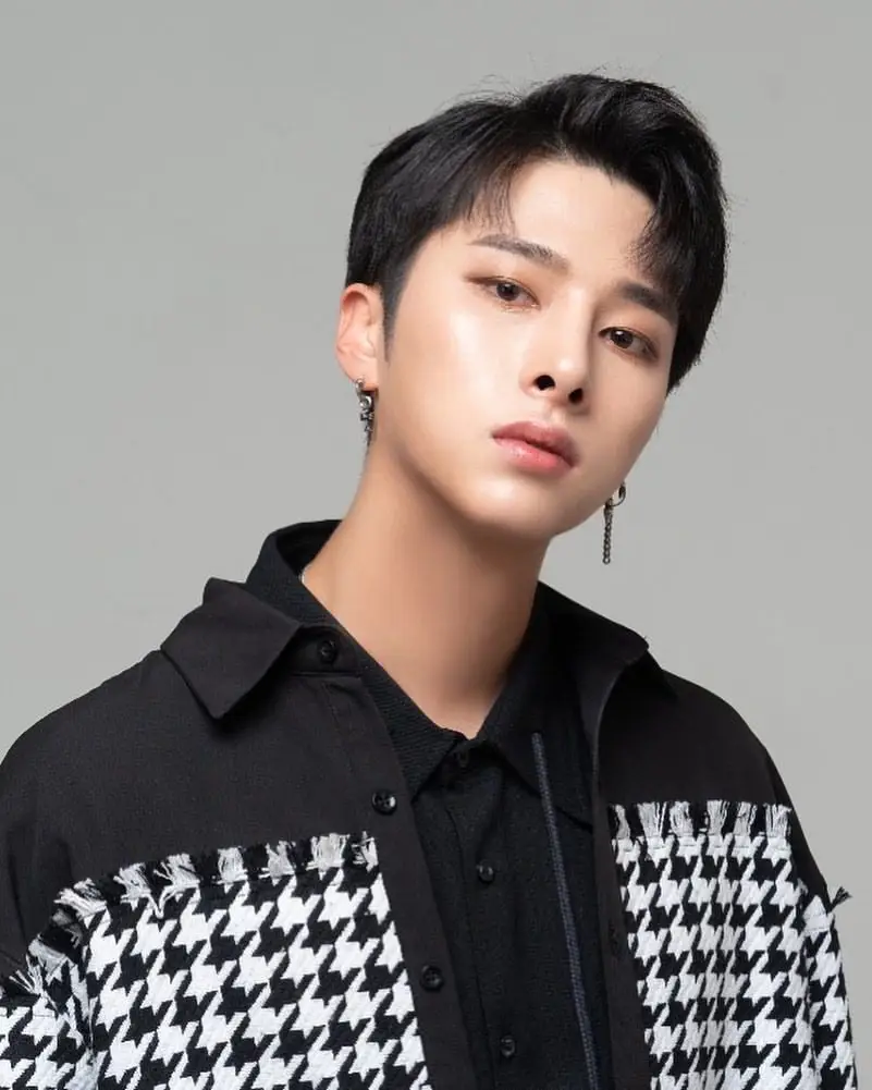 Y&W member Minsu