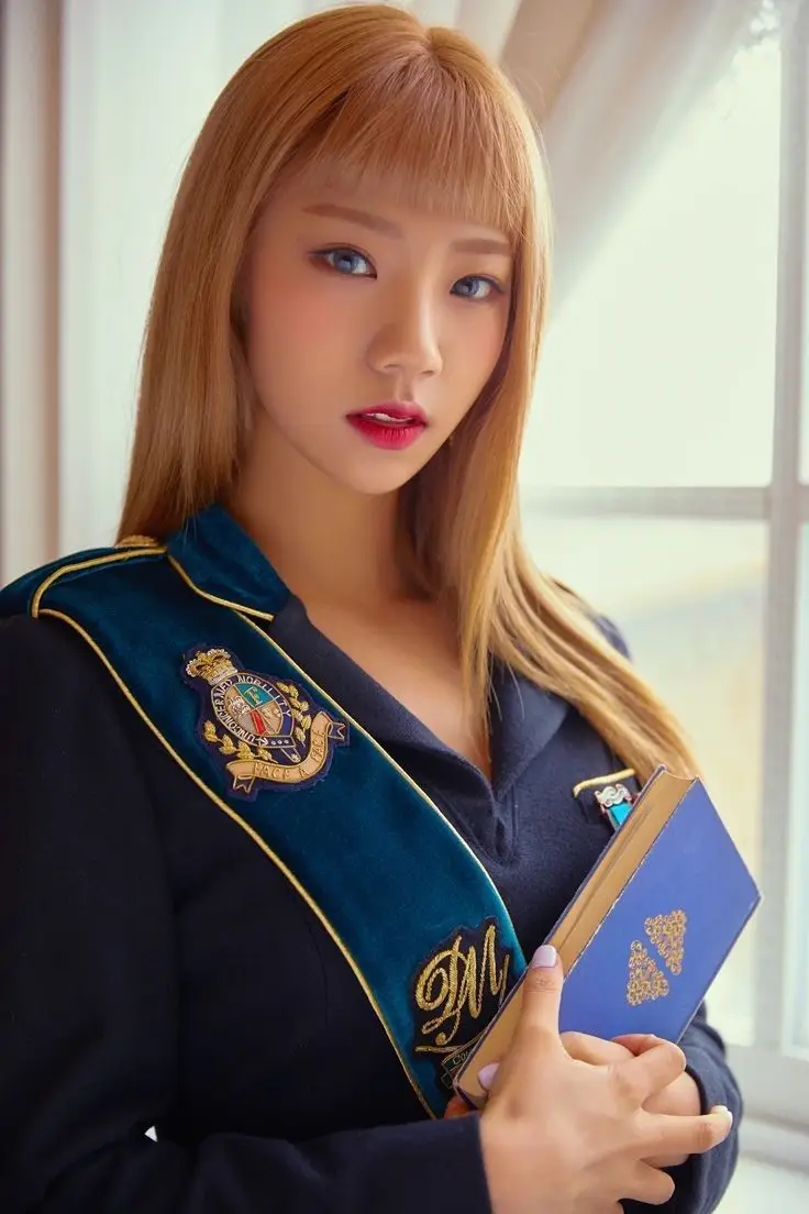 Φορεύς member Yeoreum