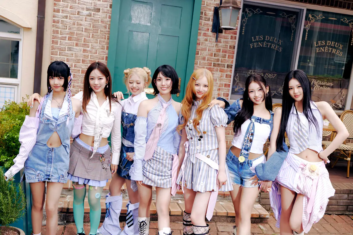 OURBIRTHDAY members are Cho Hyejin, Kuk Chorok, Shin Hyewon, U, Baby, Achiraya, and Kilala.